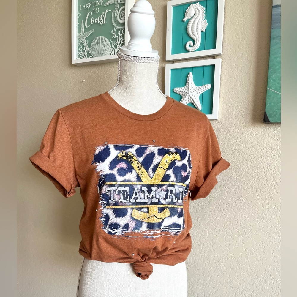 Yellowstone Team Rip T-Shirt Western Rhinestones Autumn Size Medium